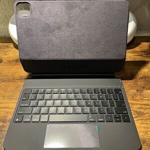 Magic Keyboard for iPad Pro 11/iPad Air 11 Inch(M2,2024/M3,2025)